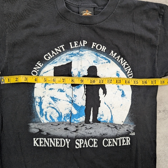 Vintage Kennedy Space Center NASA Black Single Stitch Graphic T-shirt Mediim - Picture 6 of 10